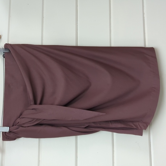 Babaton wrap skirt, size L - Picture 2 of 6